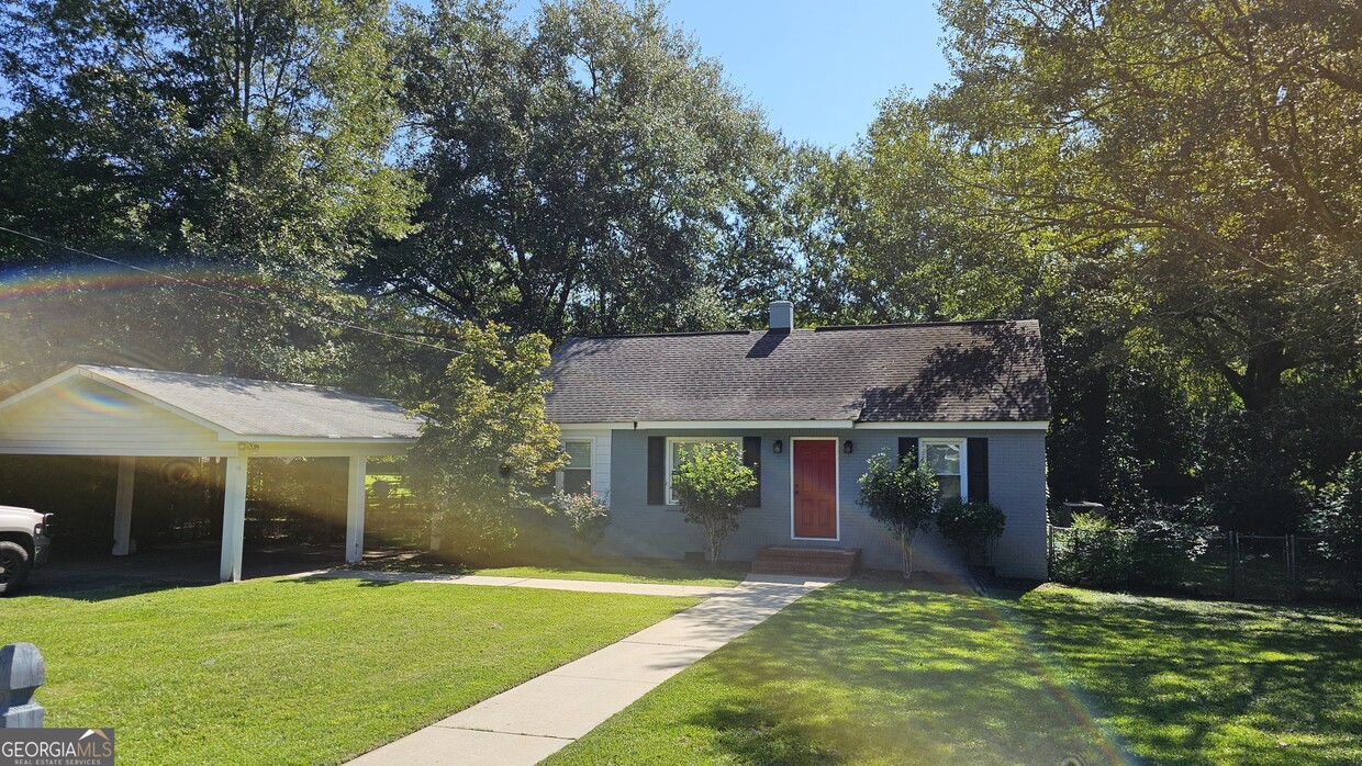 Primary Photo - 1306 Davis Ave