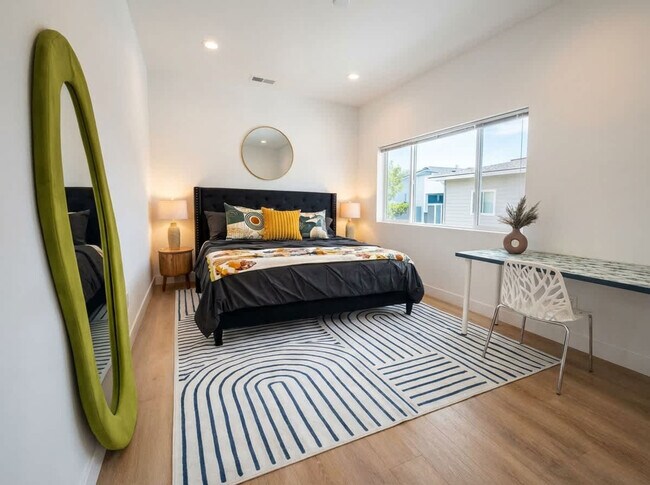 Foto del edificio - 6252 Stewart St