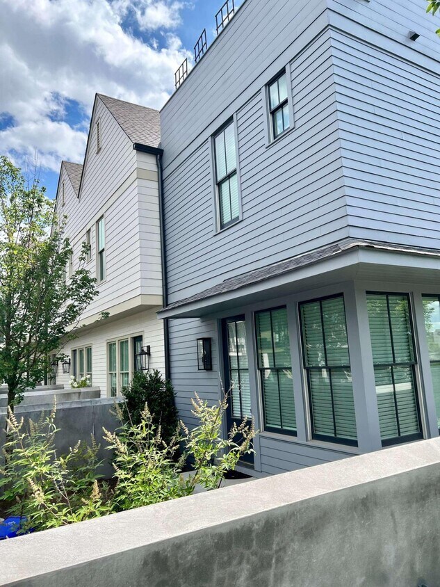Foto principal - 675 Exchange St