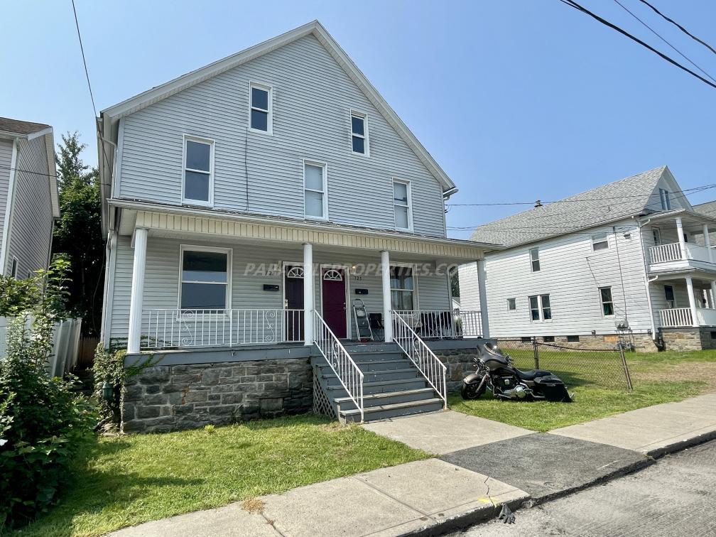 Primary Photo - 723 W Locust St