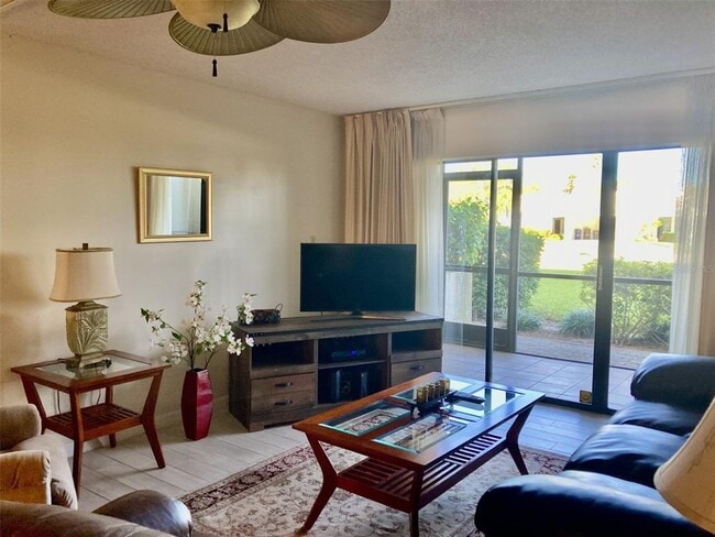 Foto del edificio - 6114 43rd St W