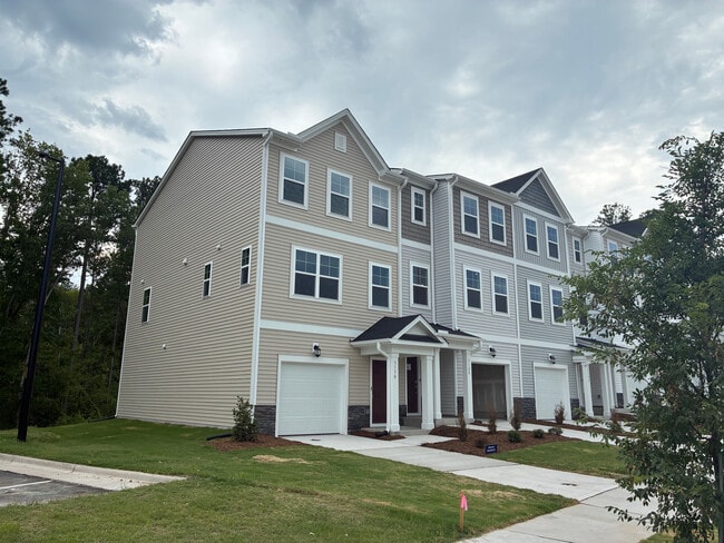 Photo - Room in Townhome on Gypsum Dr