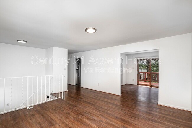 Foto del edificio - 3903 Hillview Ct
