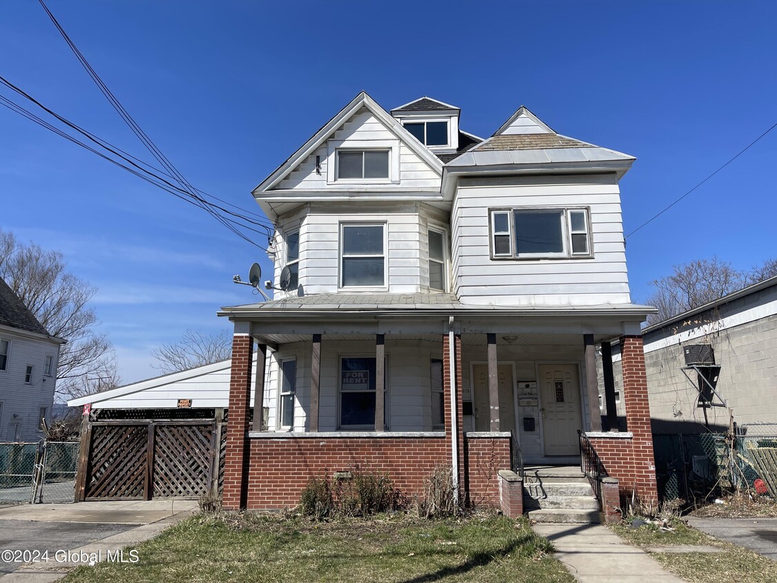 Primary Photo - 1675 Van Vranken Ave.