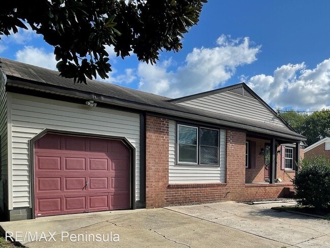 Building Photo - 3 br, 3 bath House - 154 Melville Dr