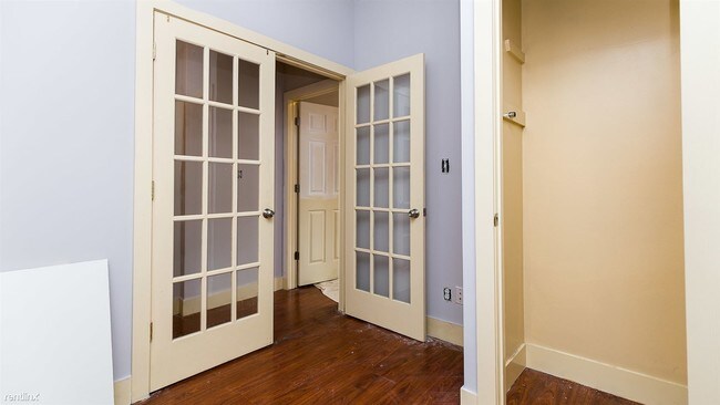 Foto del edificio - 200 Irving Ave