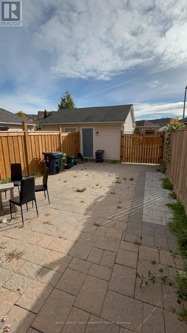 Building Photo - 99 Staines Rd