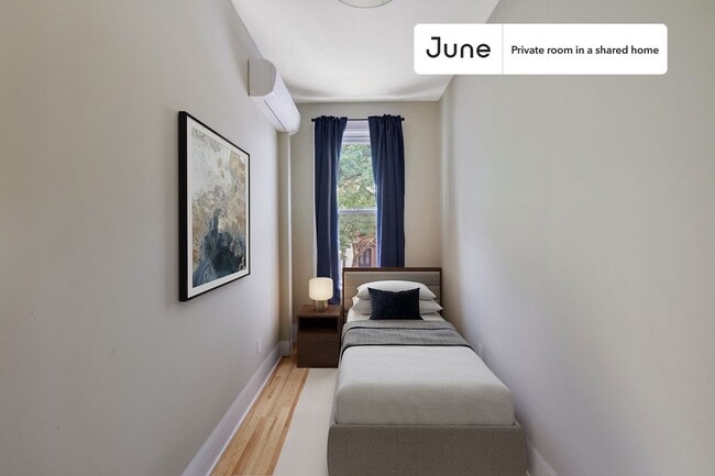 Building Photo - Room in Shared 5 bed/2 bath home in Sunset Park