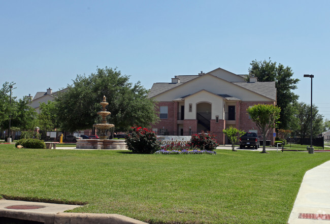 Fuentes de Tomball Apartaments - Fountains of Tomball