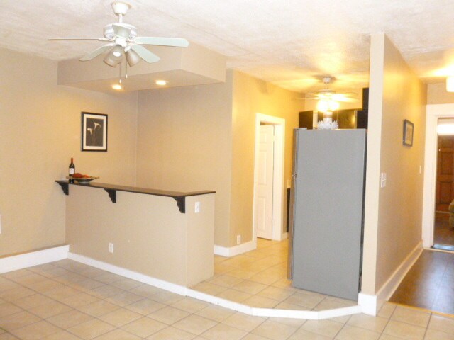 Building Photo - 331 W 9th St