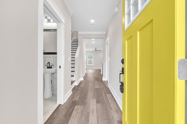 Foto del edificio - Modern 3 Bedroom Townhome!!