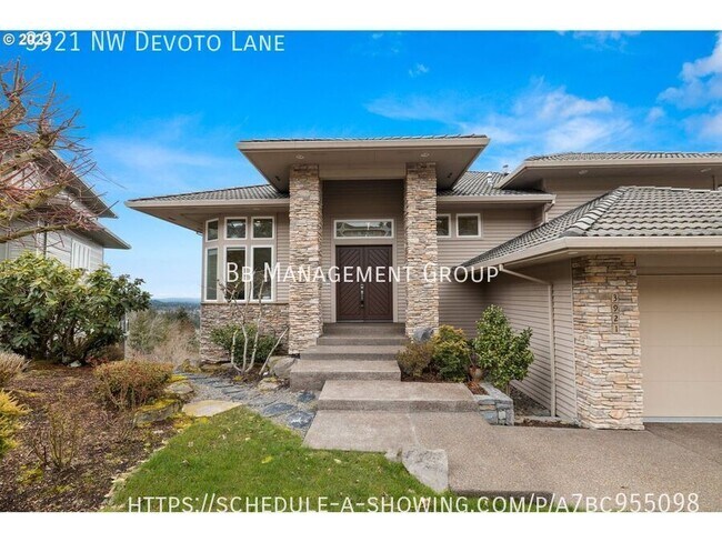Foto del edificio - Beautiful Forest Heights Home!! Gourmet ki...