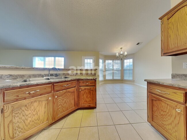 Foto del edificio - 5438 Milton Ridge Dr