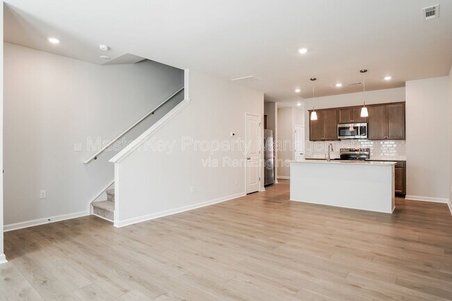 Foto del edificio - 112 Silver Fir Ln