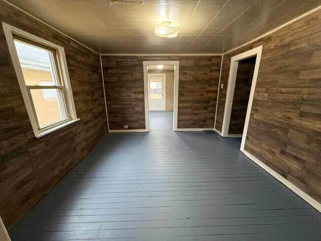 Foto del edificio - 2509 Hess Ave