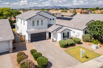 Building Photo - 512 E Bamboo Ln