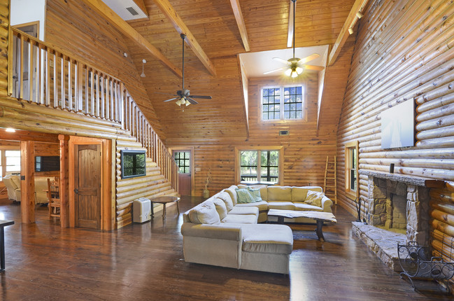 Foto del edificio - 21423 County Rd 455