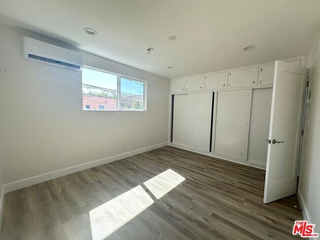 Foto del edificio - 1462 S Wooster St
