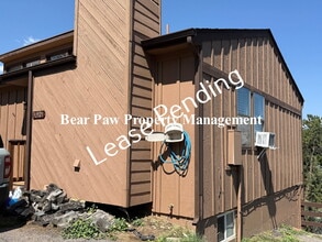 Building Photo - 30821 Hilltop Dr