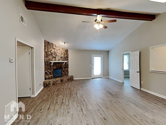 Foto del edificio - 5158 Sand Ridge Ct
