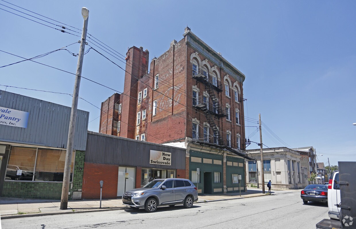 Building Photo - 2018 Noble St
