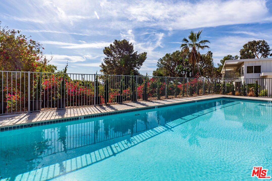 Foto principal - 6465 Sycamore Meadows Dr