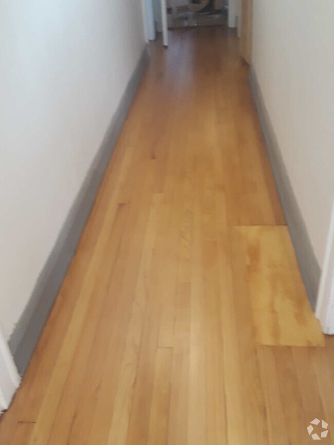 Dauphin Park Apartments under 1,200 Chicago, IL 3 Rentals