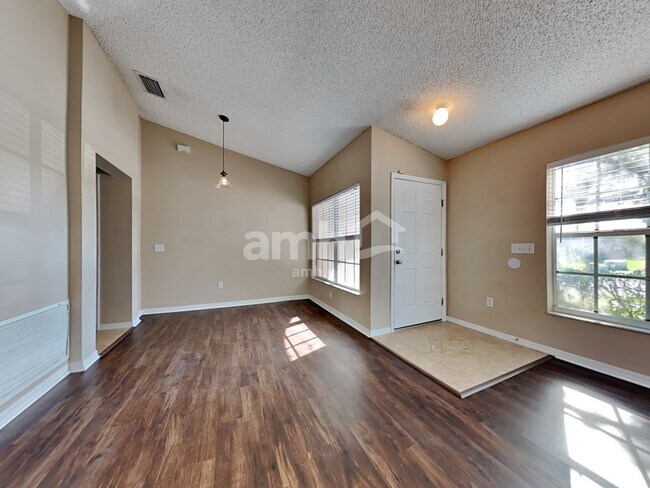 Building Photo - 4403 Tina Ln