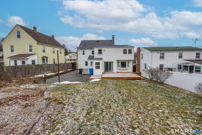 Building Photo - 335 Commonwealth Ave