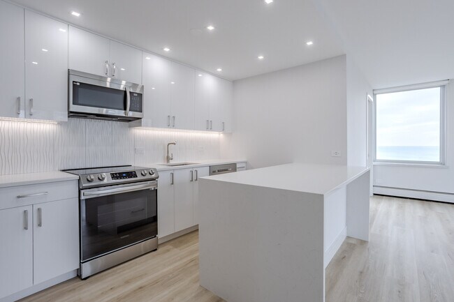 Foto del edificio - 336 W Wellington Ave