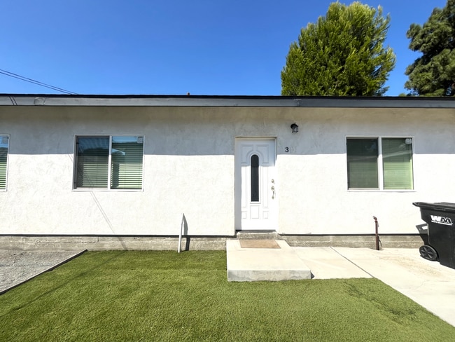 Building Photo - 1057 Circle City Dr
