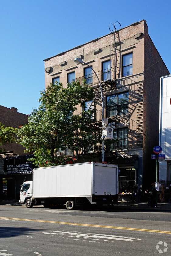 Primary Photo - 730 Flatbush Ave