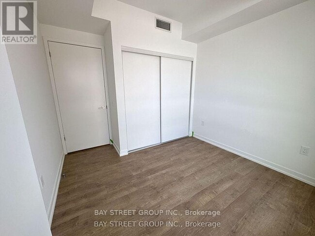 Building Photo - 251 Masonry Wy