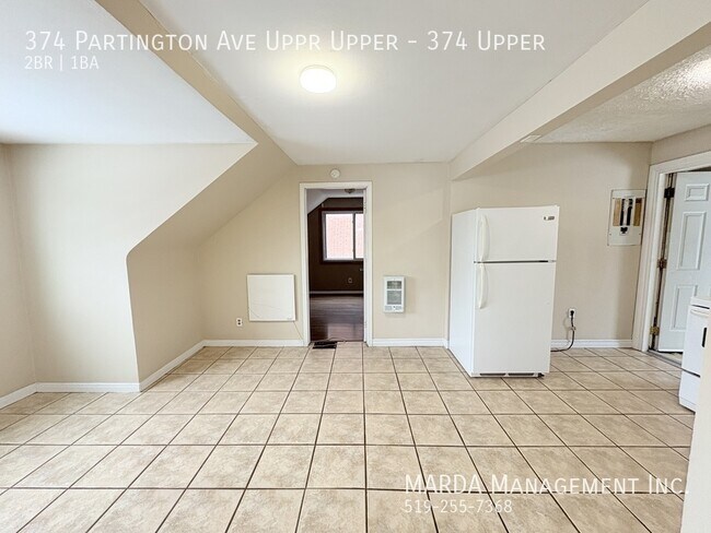 Photo du bâtiment - COZY 2 BED/1 BATH NEAR U OF W - INCLUSIVE!!