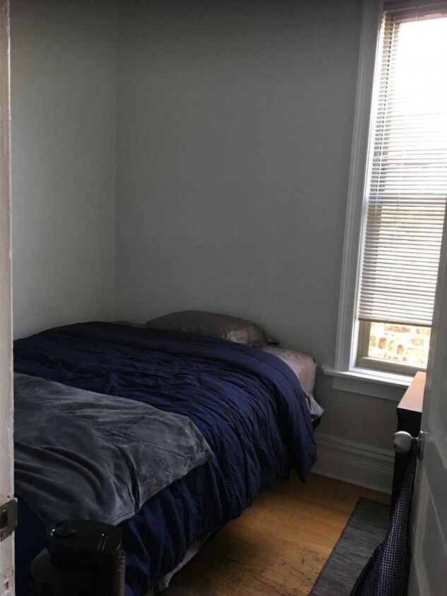 Primary Photo - 4 bedroom in Chicago IL 60607