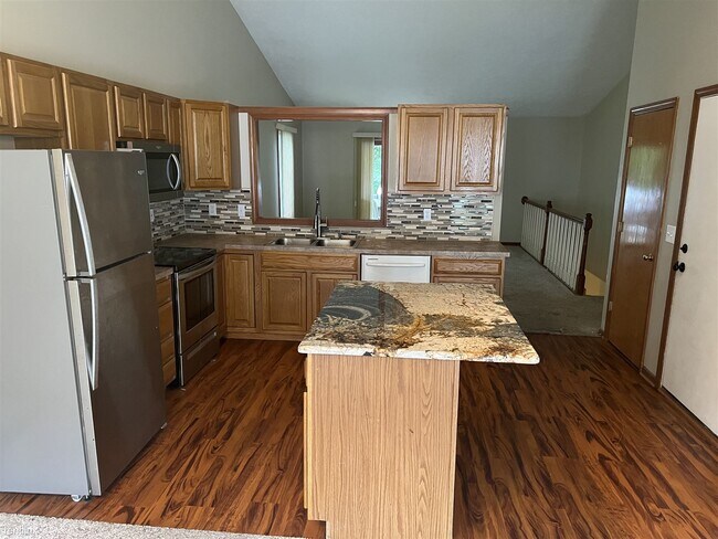 Building Photo - 2 br, 2 bath Condo - 38 Whispering Woods Dr