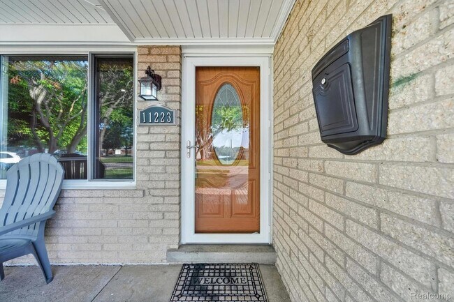 Building Photo - 11223 Hemlock Dr