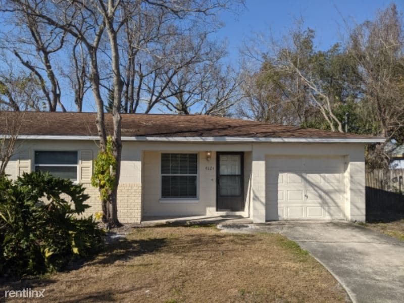 Primary Photo - 2 br, 1 bath Townhome - 4624 N Goldenrod Rd