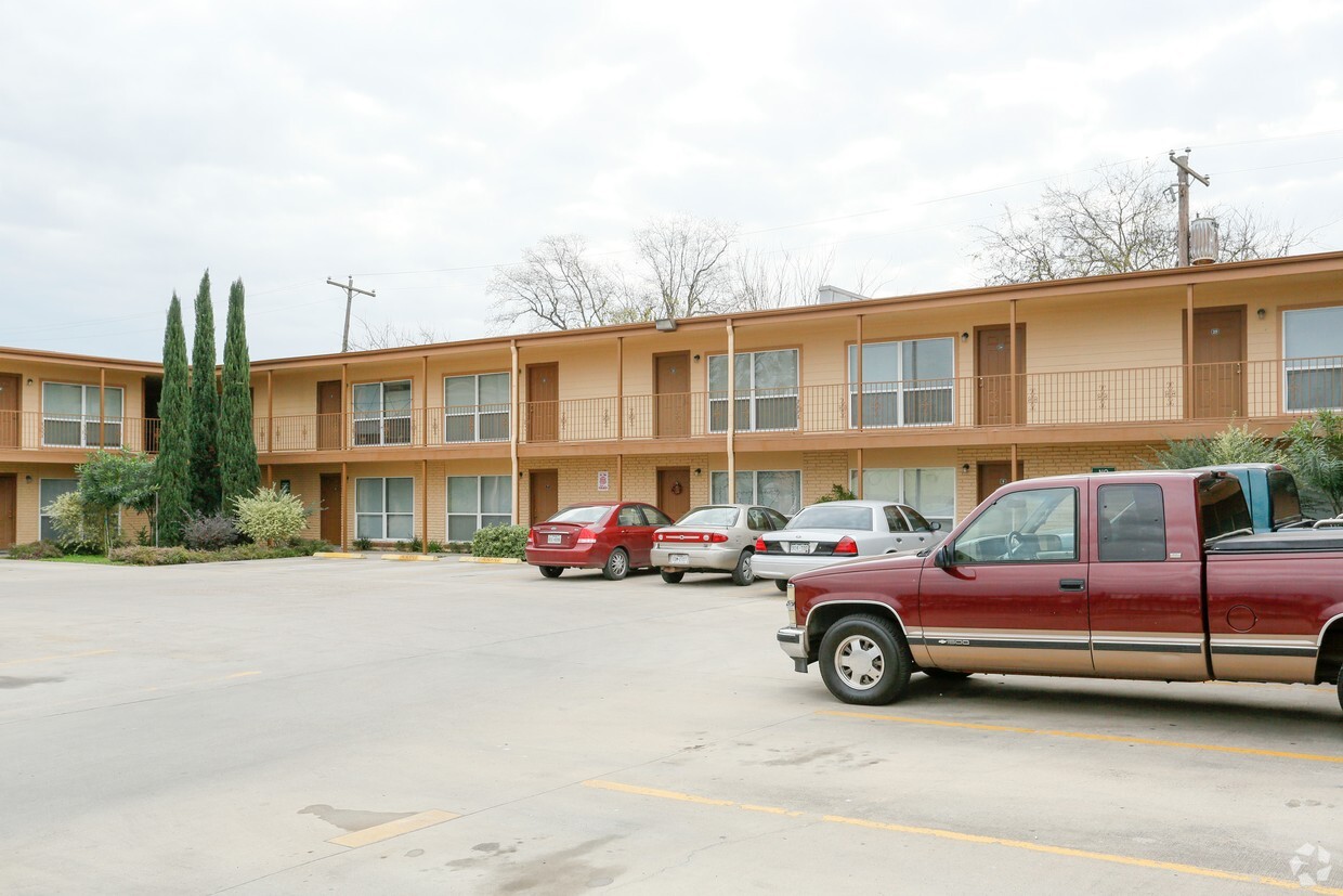 Foto principal - Los Pinos Apartments