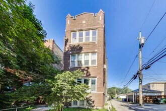 Building Photo - 5015 N Springfield Ave