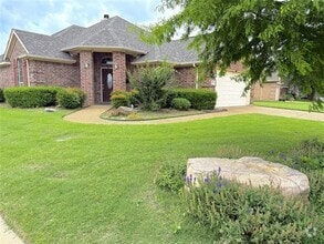 Building Photo - 8364 Fall Crest Dr