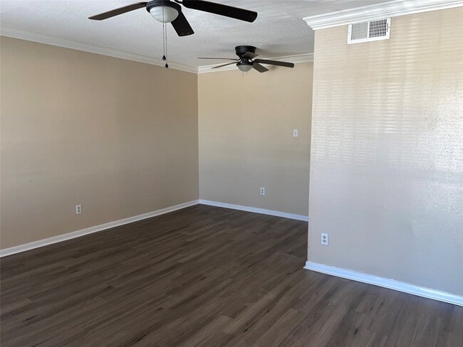 Building Photo - 4710 Airport Blvd