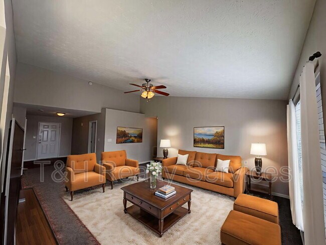 Building Photo - 6535 Glory Maple Ln