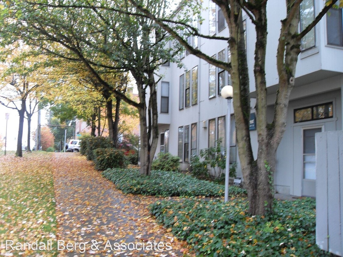 Primary Photo - 2 br, 1 bath Apartment - 1139 17th Avenue