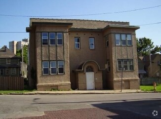 Foto del edificio - 2709 Dewey Ave
