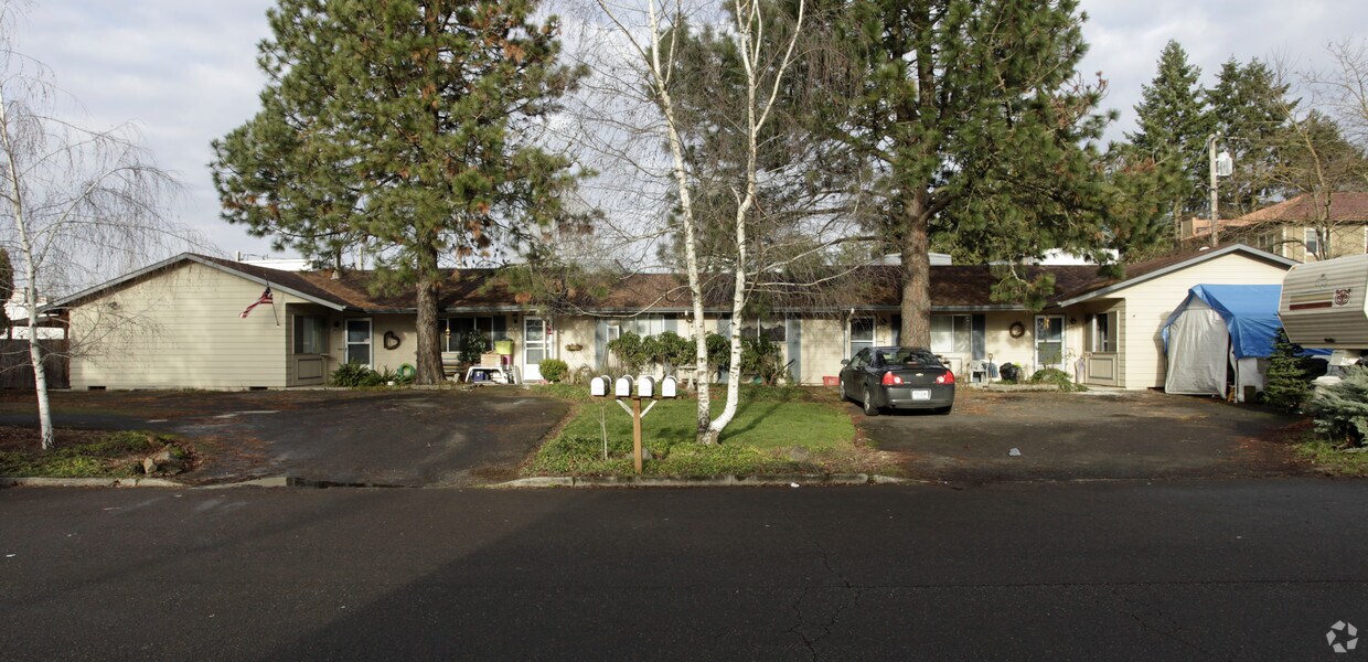 Primary Photo - 12455 SW Ash St