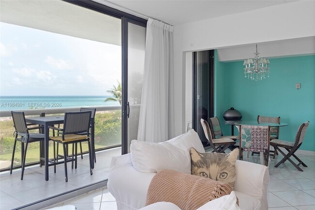 Foto del edificio - 9455 Collins Ave