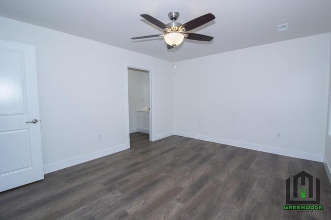 Foto del edificio - 303 Lion St