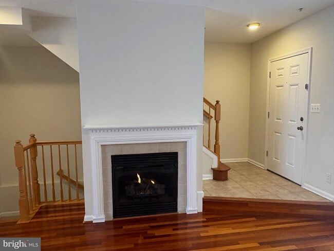 Building Photo - 537 Ensemble Ct