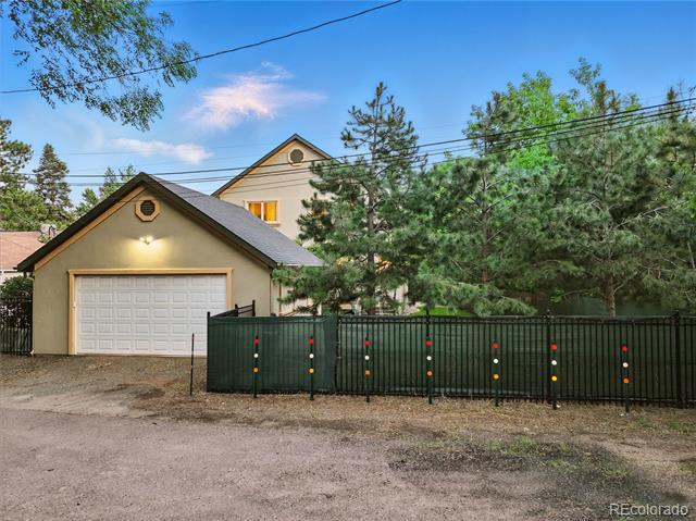 Building Photo - 514 E Bijou St